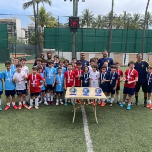 Final do tênis feminino em família, com vitória para a experiência – Clube  dos Caiçaras